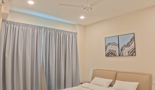 City Apartment, Balcony, Ocean View