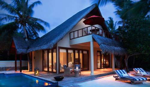 One Bedroom Sunset Beachfront Suite with Pool