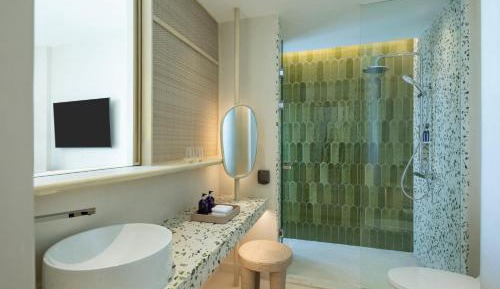 Mirage Beachfront Room King