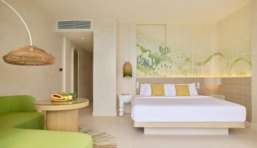 Panoramic Lagoon Room with open-air bath Hollywood Twin