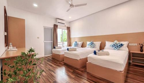 Triple Room with Balcony