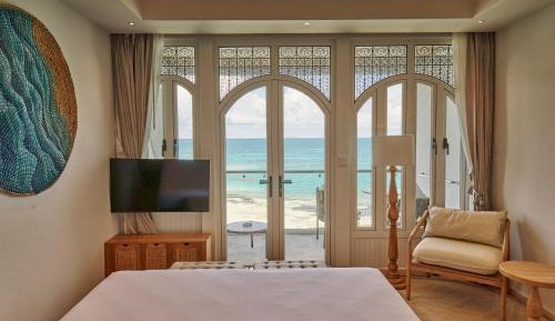 Premium Deluxe Seaview Room