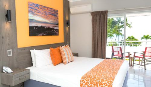 Deluxe King Room with Ocean View
