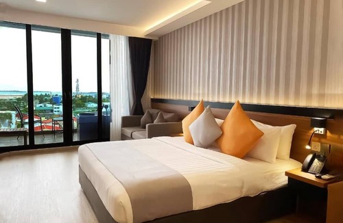 Maafushi Hotel | Triton Prestige Seaview and Spa
