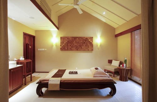 Giravaru Resort | Centara Ras Fushi Resort & Spa Maldives
