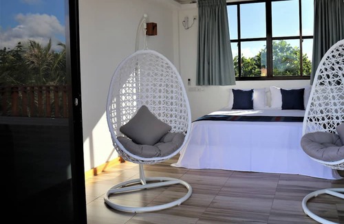Thulusdhoo Island House | Room-master Suite Family Room With Views