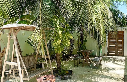 Mathiveri Hotel | Sands Inn