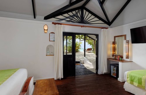 Mahaanaelhihuraa Island Hotel | Rihiveli Maldives Resort