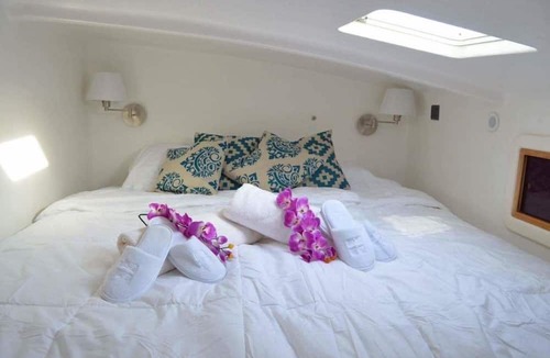 Mahibadhoo Boat Rental | Maldives Dive Loabi