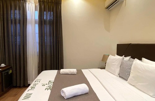 Fuvahmulah Hotel | Isle Royal Inn