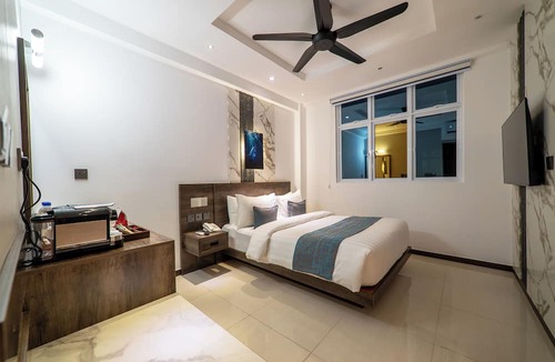 Hulhumale Hotel | Samann Blue