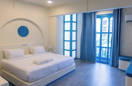 Dhiffushi Hotel | Endorphins Beach Villa