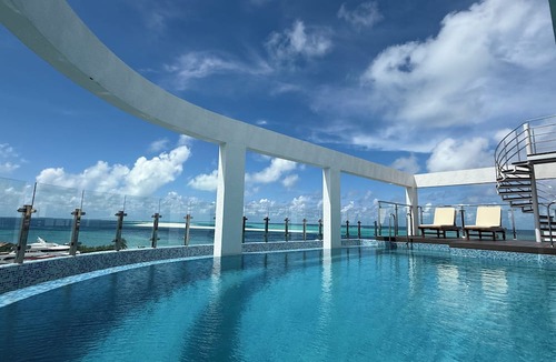 Gulhi Hotel | Arrival Beach and Spa at Gulhi