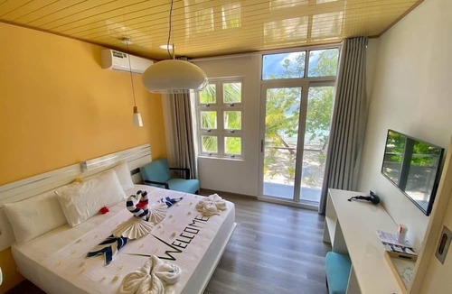 Hangnaameedhoo Hotel | VIVA Beach & Spa MALDIVES