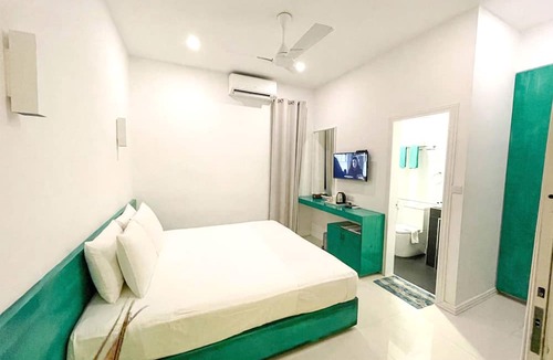 Hulhumale House | Planktons Beach