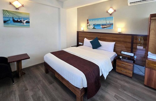Gulhi Hotel | Tropic Tree Hotel Maldives