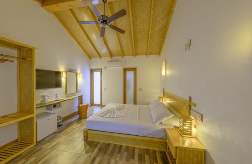 Dhiffushi House | Ameera Maldives
