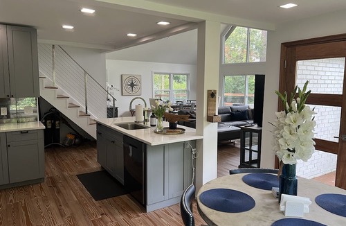Chapin House | Lake Murray Gem - Lakefront Dock
