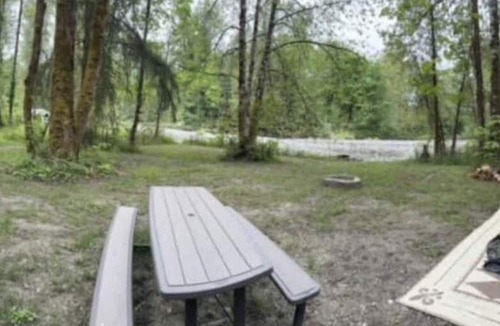 Lime Kiln House | R-Pod #2 Great place to relax after a long day hiking the sound of the river