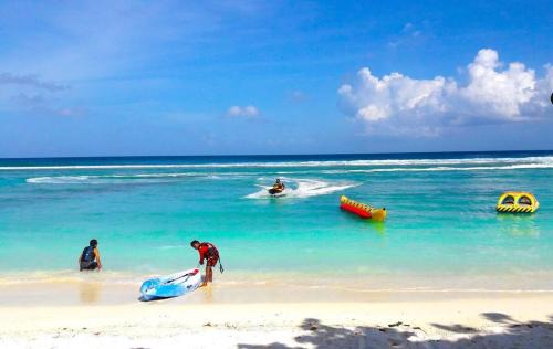 Hulhumale House | Luxury Cozy Room Pool & Gym 10mins from Airport