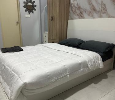 Male House | The friendly stay