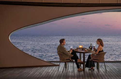 Vommuli Resort | The St. Regis Maldives Vommuli Resort