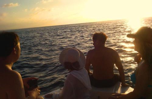 Kudahuvadhoo House | Oceana Inn Maldives -Free airport assistance at both international and domestic airports