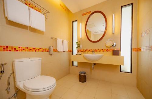 Hulhule Hotel | Hulhule Island Hotel- Private Beach Access & Airport Pick-up and Drop