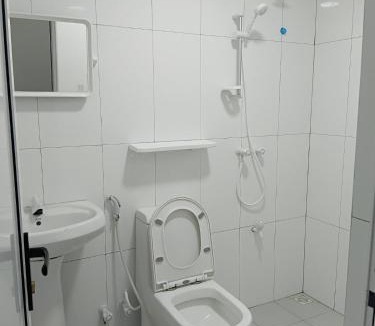 Hanimaadhoo House | Blue Rose Room Service