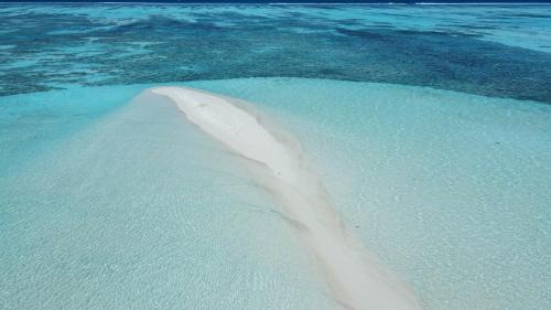 Thulusdhoo Island House | Tropika Beach Thulusdhoo