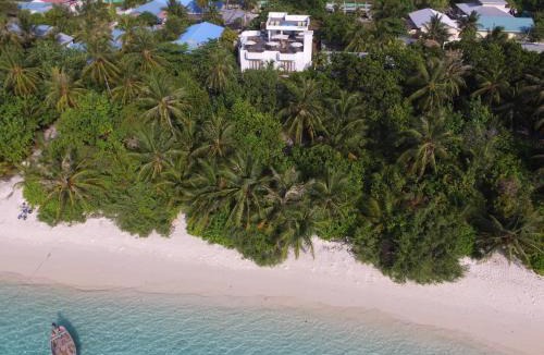 Dhigurah House | Boutique Beach All Inclusive Diving Hotel