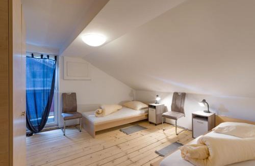 Fuegen House | Chalet in Fügen near Hochzillertal Ski Area