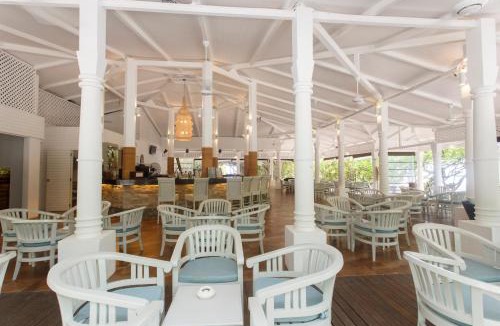 Emboodhoo Resort | Embudu Village Maldives