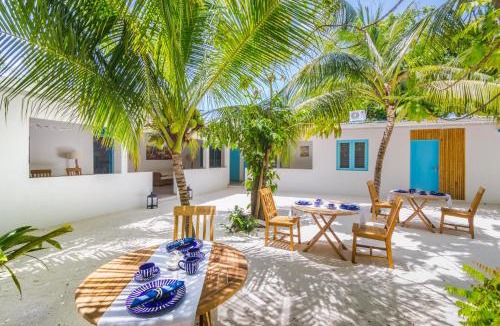Feridhoo House | Villa Rosa Maldives