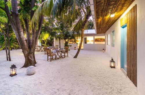 Feridhoo House | Villa Rosa Maldives