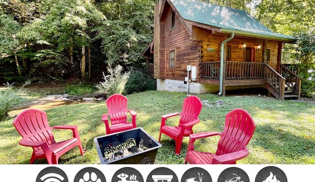 Creekside 2 Bedroom Cabin by RedAwning in Townsend