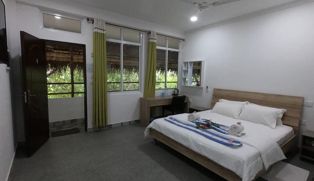 Dhangethi Inn