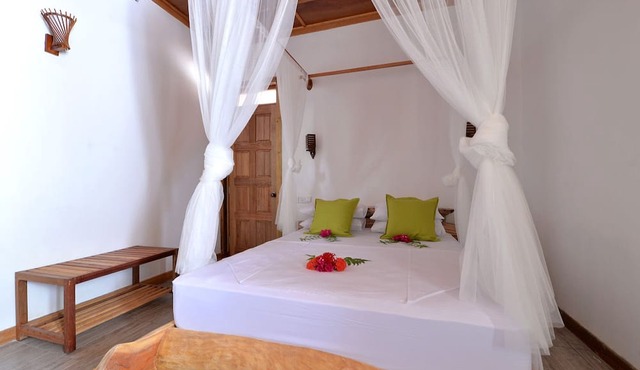 Eden BAANI Lodge