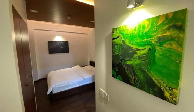 Luxury 3 Room Apartment by Oboe