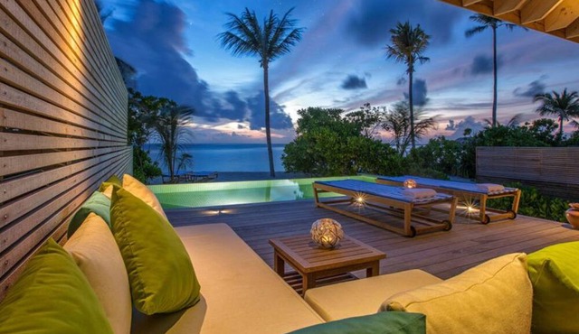Hurawalhi Island Resort