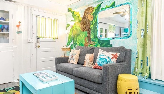 Tybreeza B | Apartment, Shared Pool, Near Beach! in Tybee Island