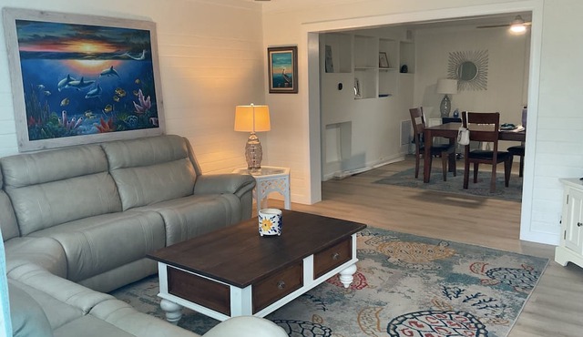 Charming Oceanside Bungalow. 3rd house from the ocean with private beach access. in Ormond Beach