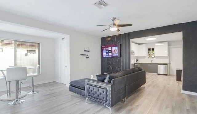 Charming 3-bedroom house in Miami in Miramar