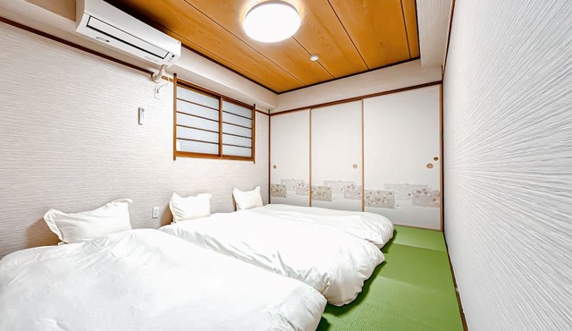 Traditional Meets Modern | 110㎡ Tokyo Home | Train 5min to Ikebukuro | Sleeps 11 in 板橋区